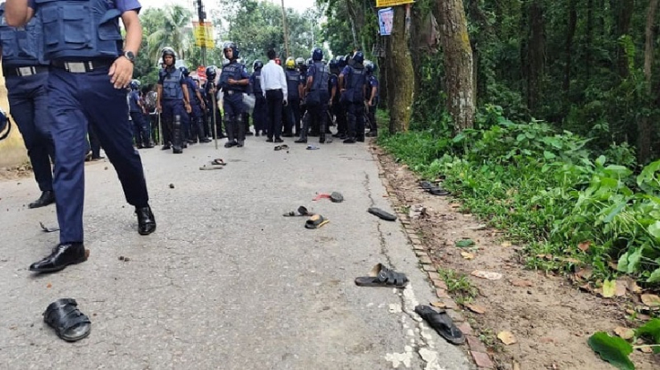 কুমিল্লায় শিক্ষার্থীদের সঙ্গে পুলিশের ধাওয়া-পাল্টা ধাওয়া, আহত ৭