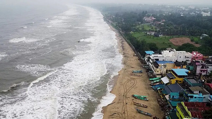 ঘূর্ণিঝড় ফিনজাল: কোথায়-কখন আঘাত হানতে পারে